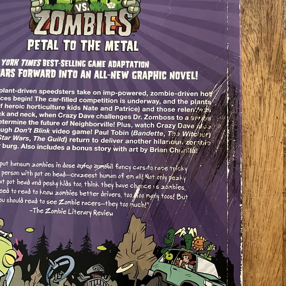Plants VS Zombies lot of 4 books plus bonus Goosebumps graphic novel! - Picture 8 of 8